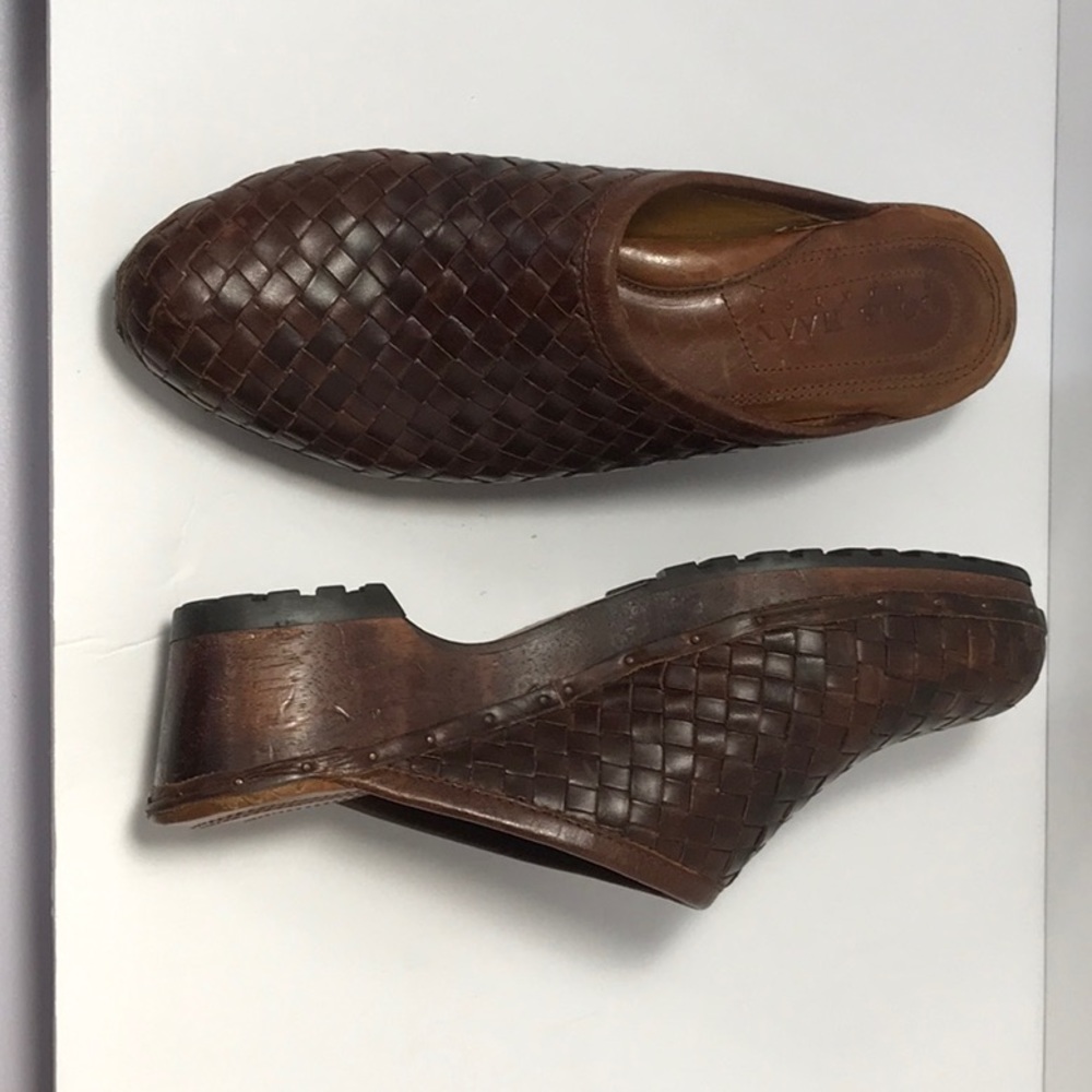 Cole Haan Woven Leather mules sz 6